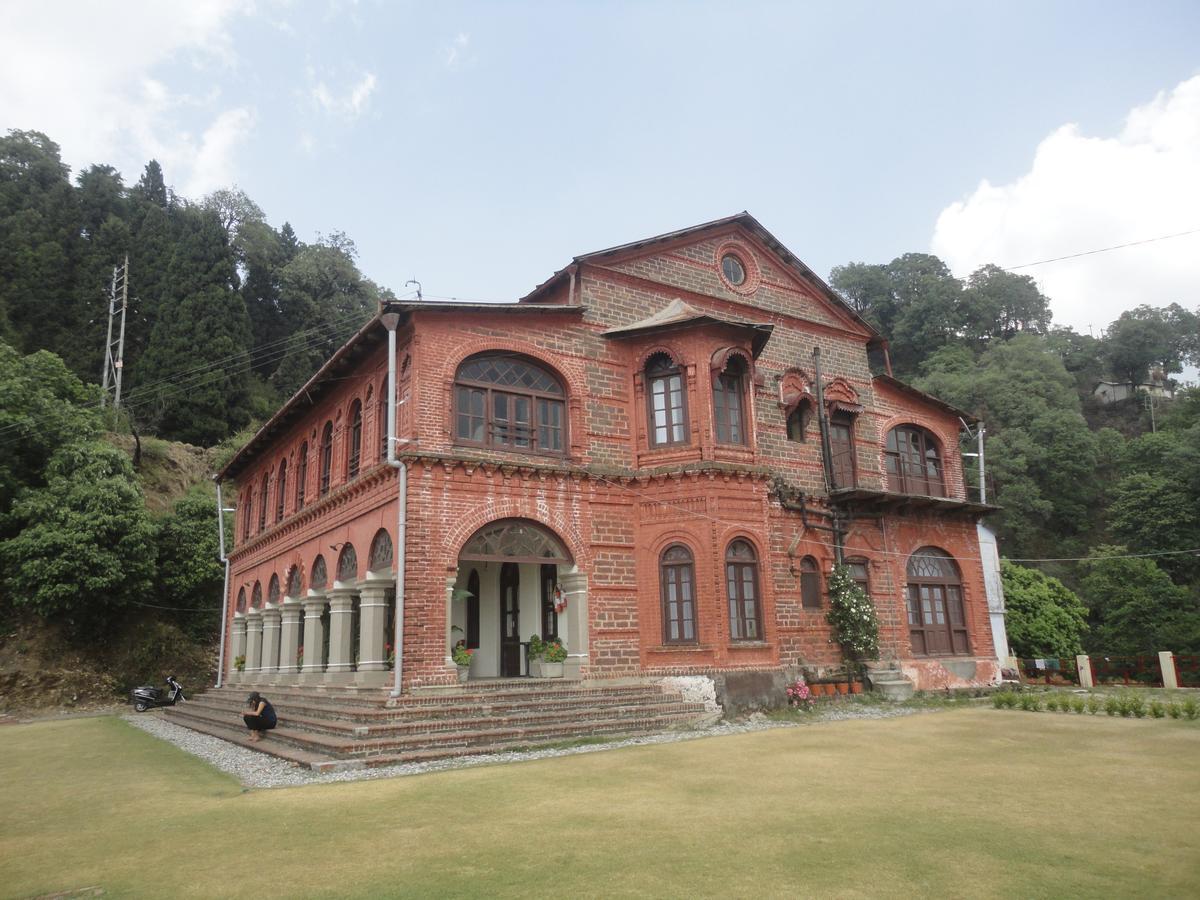 Raghu Vilas Mussoorie Exterior photo